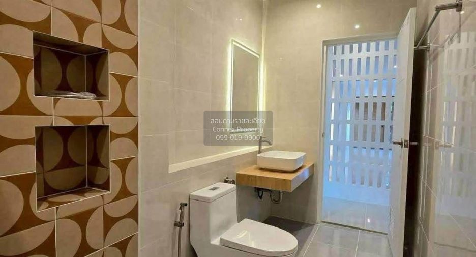 For sale 4 bedrooms house in Mueang Phuket, Phuket