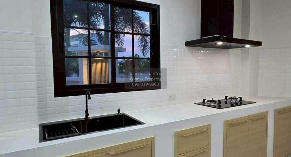 For sale 4 bedrooms house in Mueang Phuket, Phuket