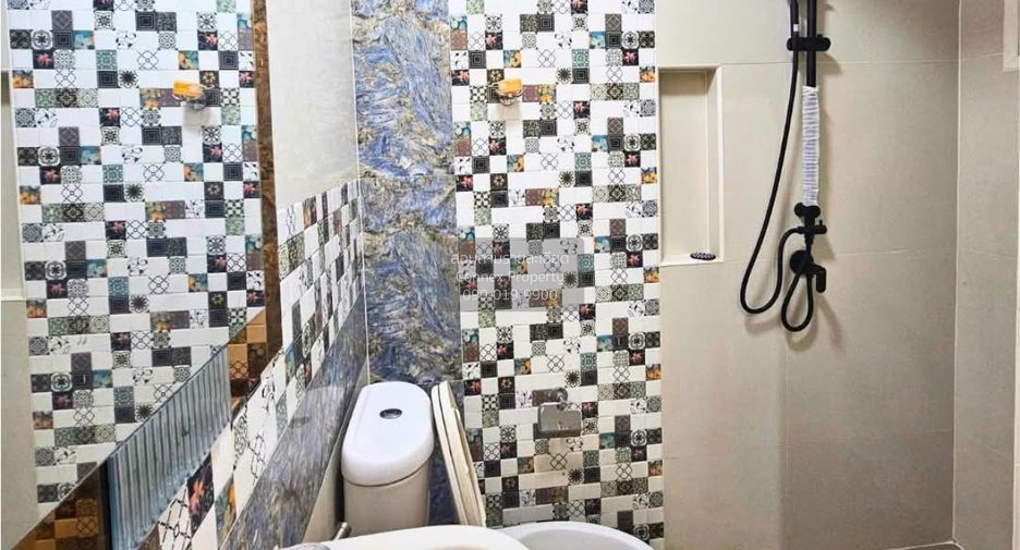 For sale 2 bedrooms townhouse in Sai Mai, Bangkok