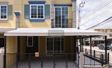 For sale 4 bedrooms townhouse in Prawet, Bangkok
