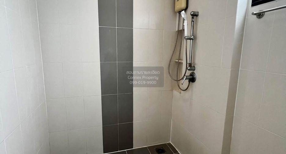 For sale 3 bedrooms townhouse in Lak Si, Bangkok