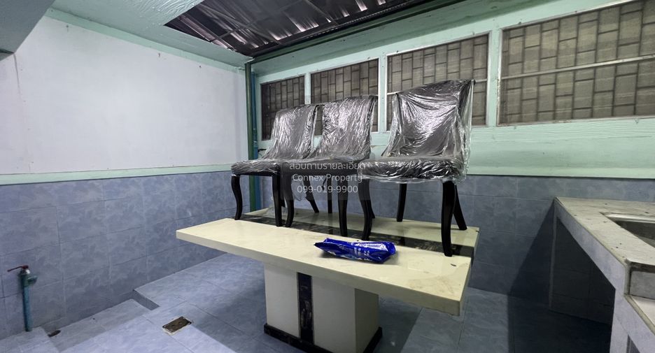 For sale 2 bedrooms townhouse in Bang Khen, Bangkok