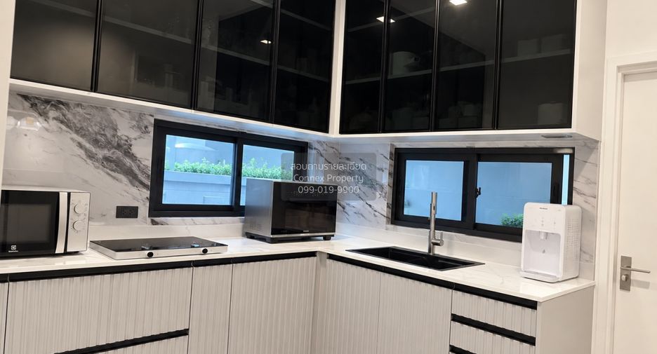 出售 3 卧室 独立屋 在 Mueang Pathum Thani, Pathum Thani