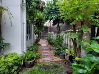 Casa en venta de 4 habitaciones en Bang Khen, Bangkok