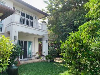 Casa en venta de 4 habitaciones en Bang Khen, Bangkok