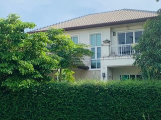 Casa en venta de 4 habitaciones en Bang Khen, Bangkok