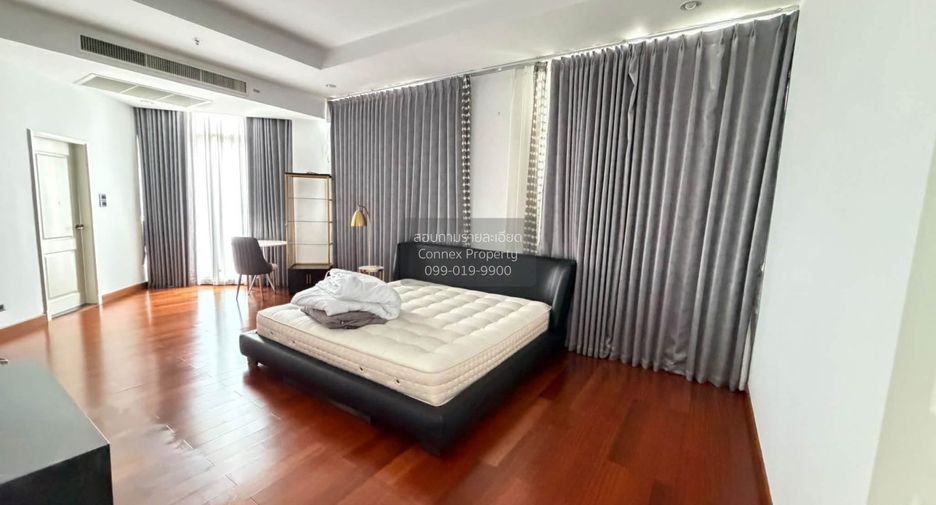 For sale 5 bedrooms condo in Huai Khwang, Bangkok