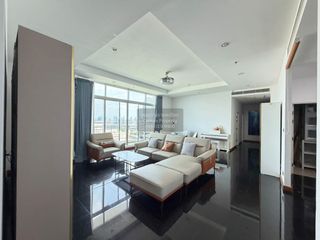 For sale 5 bedrooms condo in Huai Khwang, Bangkok