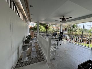 For sale 3 bedrooms house in Bang Khun Thian, Bangkok