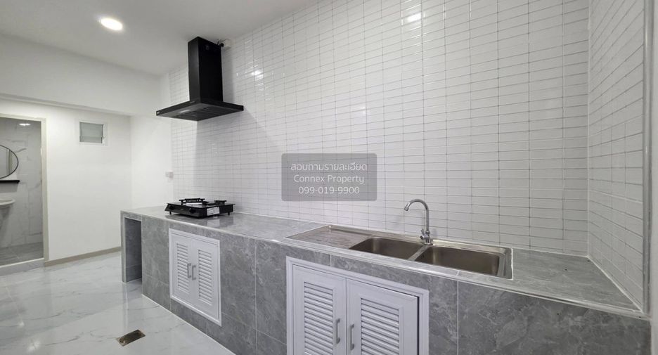 For sale 3 bedrooms townhouse in Bang Bua Thong, Nonthaburi
