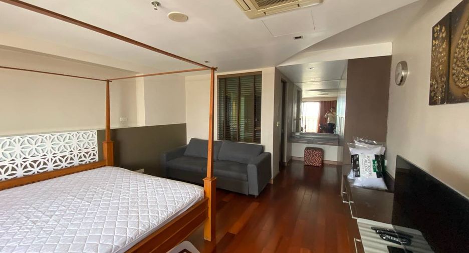 For rent 1 bed condo in Bang Rak, Bangkok