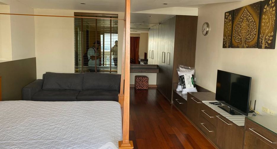 For rent 1 bed condo in Bang Rak, Bangkok