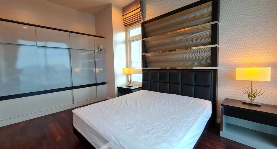 ให้เช่า 3 ห้องนอน คอนโด ใน วัฒนา, กรุงเทพฯ