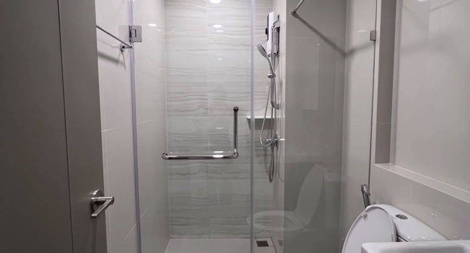 For rent 1 bed condo in Phra Khanong, Bangkok