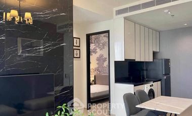 For rent 2 bedrooms condo in Khlong San, Bangkok