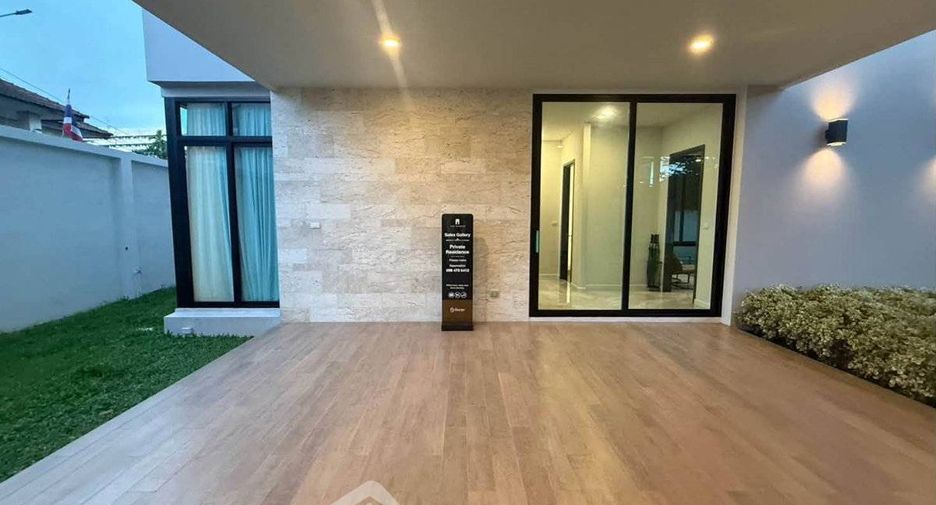 For rent 4 bedrooms house in Bang Khen, Bangkok