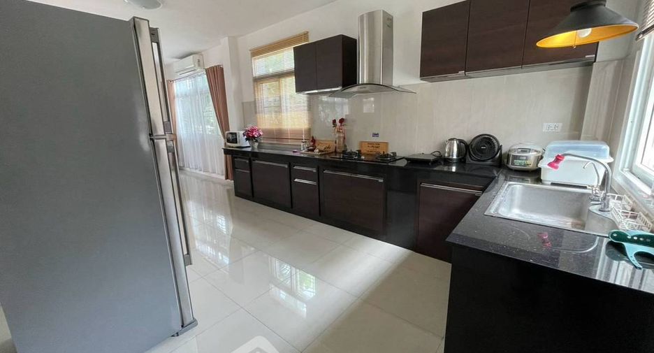 For rent 3 ベッドルーム condo in Pluak Daeng, Rayong