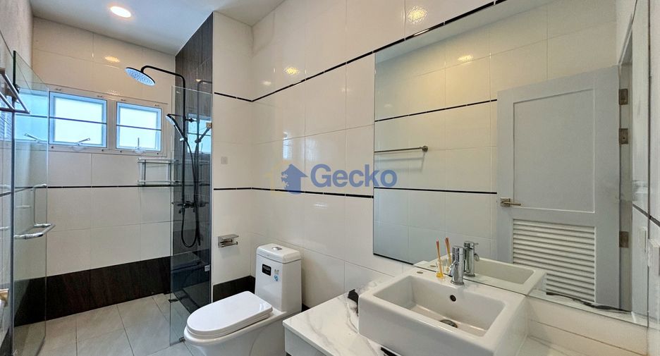 For rent 4 bedrooms house in Bang Lamung, Chonburi