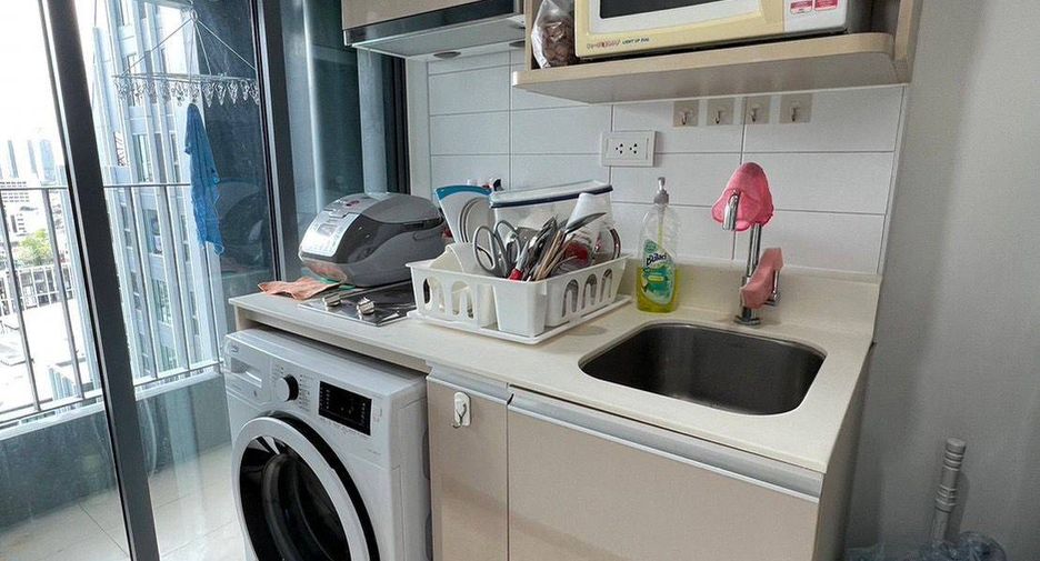 For rent 1 bed condo in Bang Rak, Bangkok