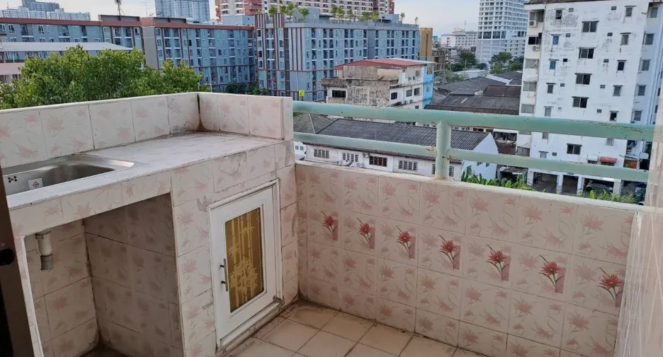 Condo en venta de estudio en Bang Kapi, Bangkok