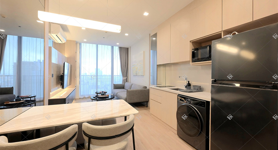 For rent 2 bedrooms condo in Watthana, Bangkok