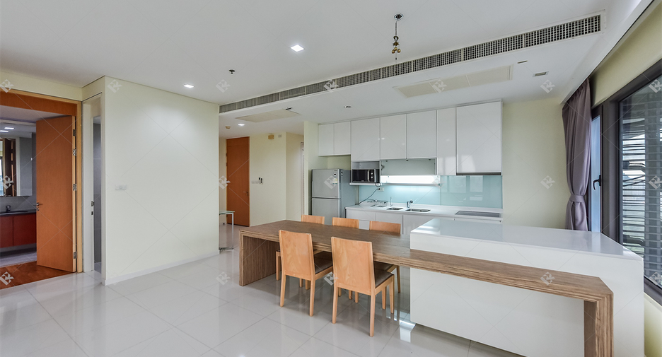 For rent 2 bedrooms condo in Sathon, Bangkok