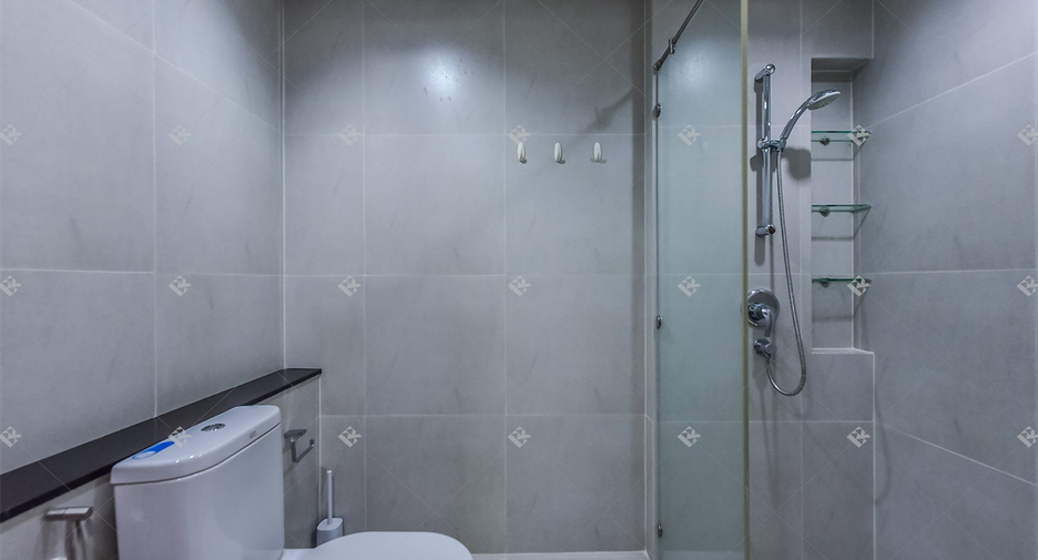 For rent 2 bedrooms condo in Sathon, Bangkok