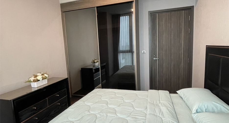 For rent 2 bedrooms condo in Phaya Thai, Bangkok