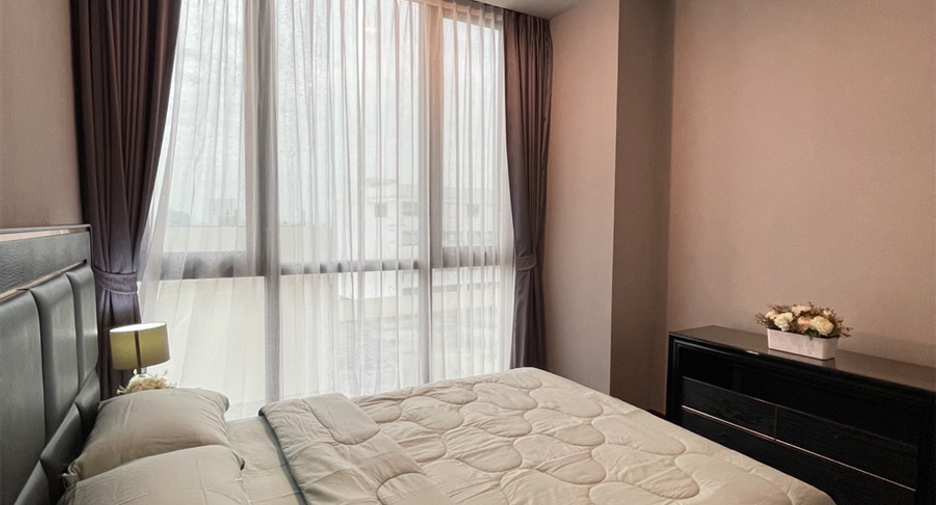 For rent 2 bedrooms condo in Phaya Thai, Bangkok