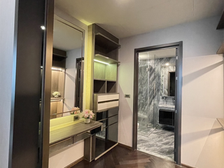 For rent 2 bedrooms condo in Phaya Thai, Bangkok