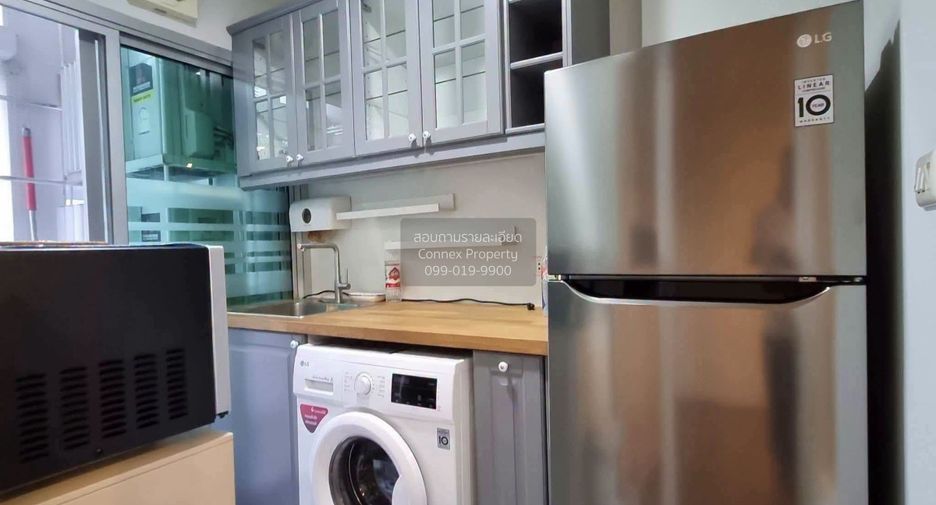 For rent 2 bedrooms condo in Phra Khanong, Bangkok