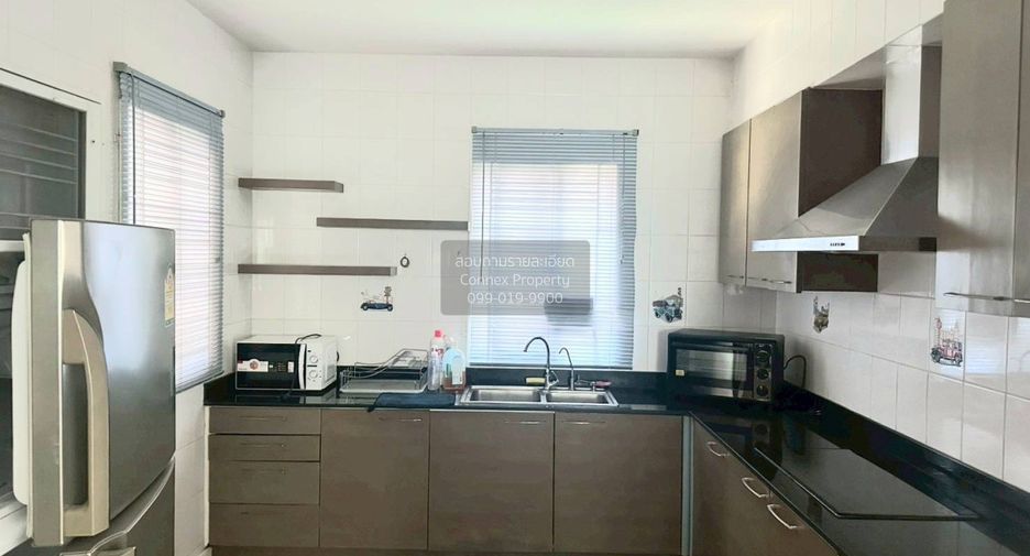 For rent 3 bedrooms house in Pak Kret, Nonthaburi