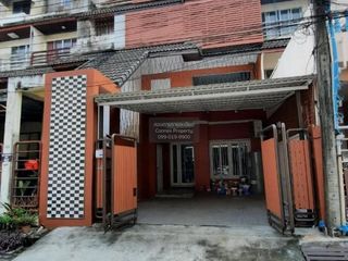出租 5 卧室 联排别墅 在 Suan Luang, 曼谷