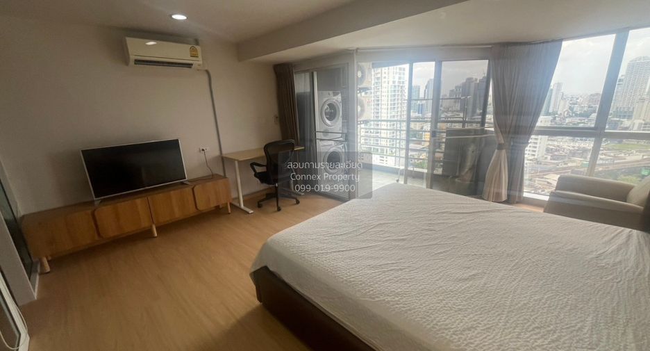 For rent 1 bed condo in Khlong Toei, Bangkok