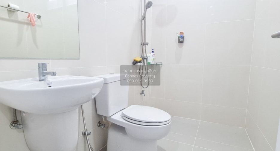 For rent 5 bedrooms house in Khlong Sam Wa, Bangkok