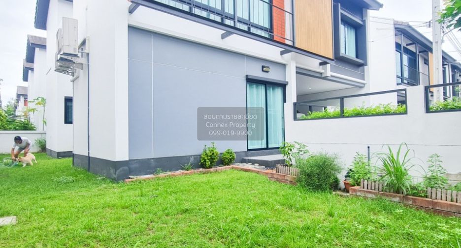 For rent 5 bedrooms house in Khlong Sam Wa, Bangkok