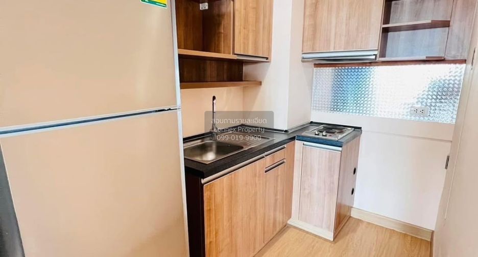 For rent 2 bedrooms condo in Thon Buri, Bangkok