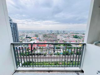 For rent 2 bedrooms condo in Thon Buri, Bangkok