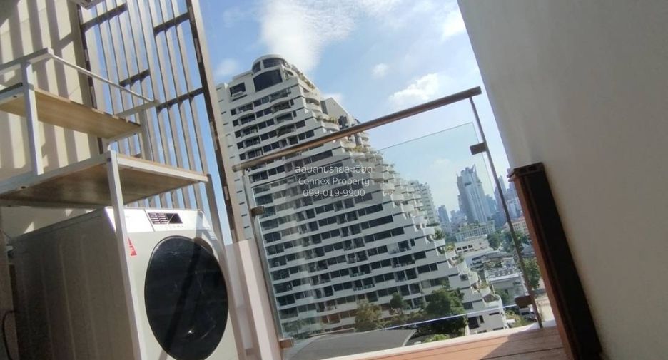 For rent 2 bedrooms condo in Watthana, Bangkok
