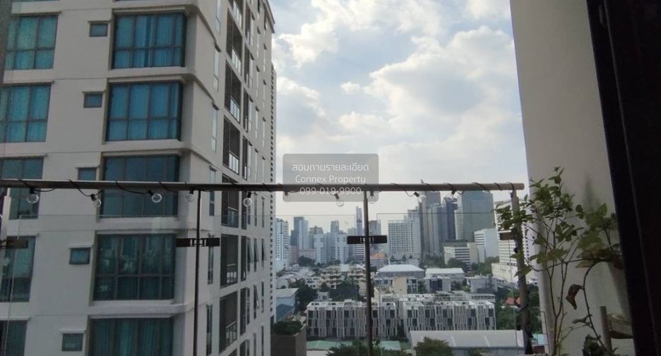 For rent 2 bedrooms condo in Watthana, Bangkok