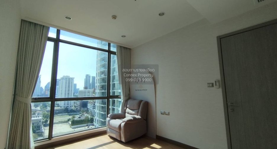 For rent 2 bedrooms condo in Watthana, Bangkok
