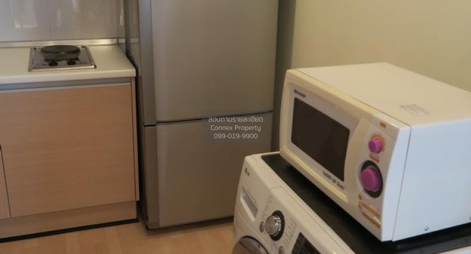 For rent 2 bedrooms condo in Huai Khwang, Bangkok