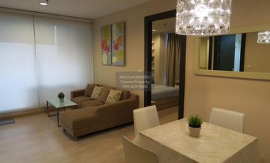 For rent 2 bedrooms condo in Huai Khwang, Bangkok