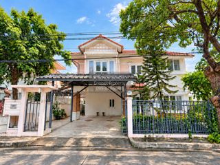 For rent 3 bedrooms house in Mueang Nonthaburi, Nonthaburi