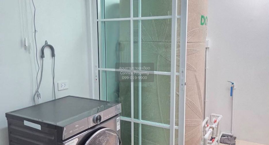 For rent 3 bedrooms townhouse in Bang Phli, Samut Prakan