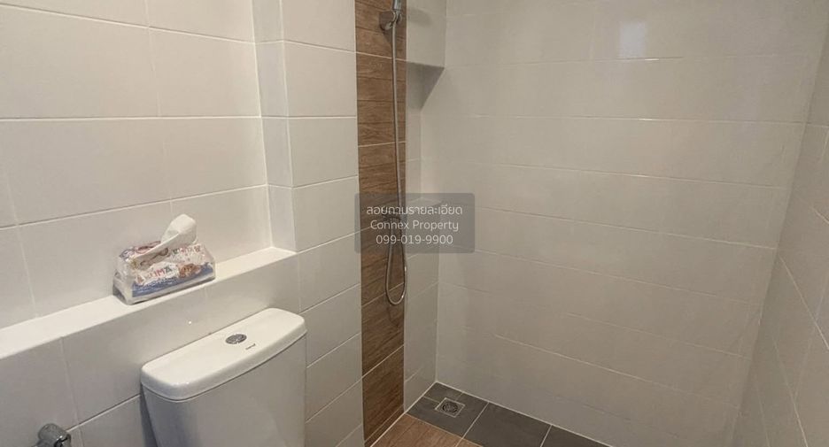 For rent 3 bedrooms townhouse in Bang Phli, Samut Prakan