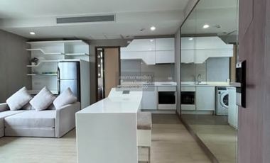 For rent 2 bedrooms condo in Pathum Wan, Bangkok