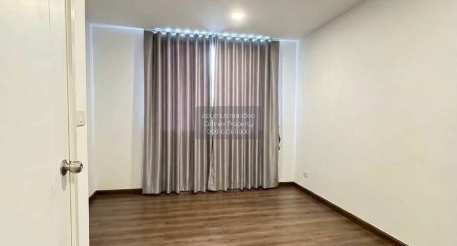 For rent 3 bedrooms townhouse in Mueang Nonthaburi, Nonthaburi