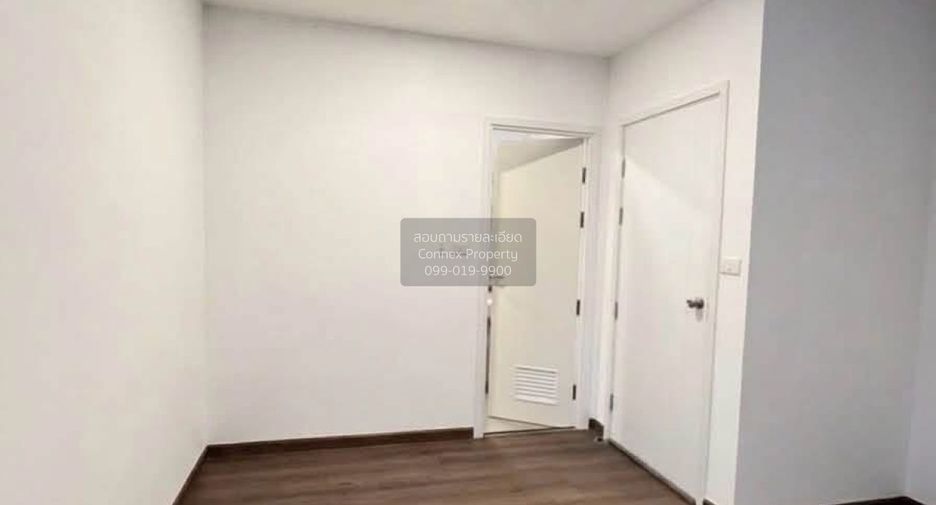 For rent 3 bedrooms townhouse in Mueang Nonthaburi, Nonthaburi