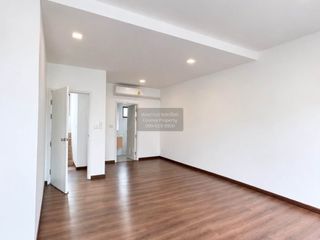 For rent 3 bedrooms townhouse in Mueang Nonthaburi, Nonthaburi